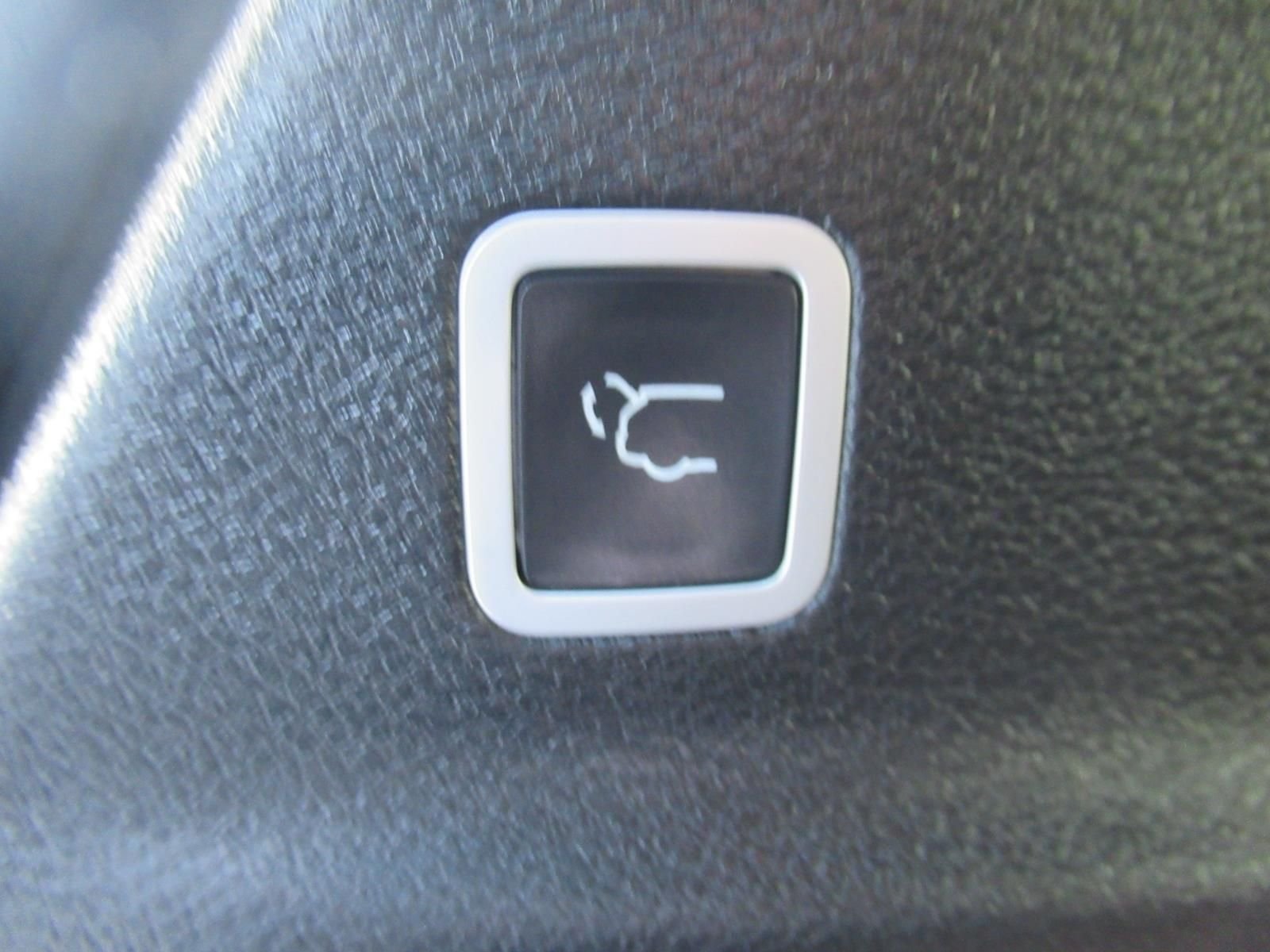 Used 2019 Gray Chrysler Touring Plus image 38