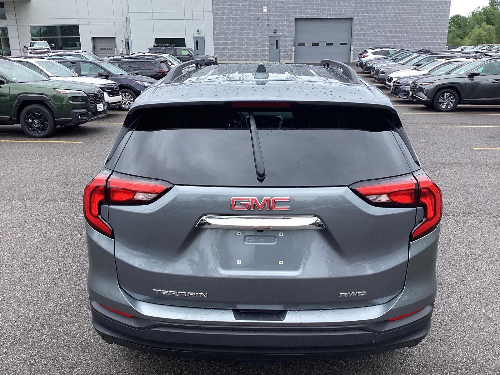 Used 2020 Satin Steel Metallic GMC SLE image 6
