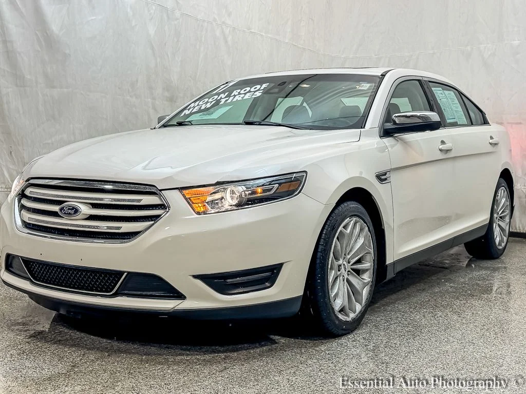 2017 Ford Taurus Limited FWD's photo