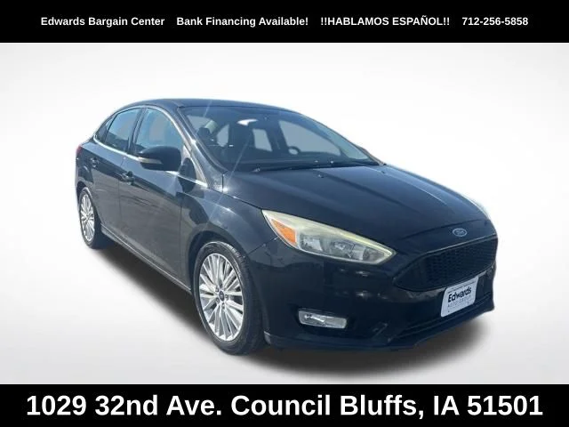 2016 Ford Focus Sedan Titanium's photo