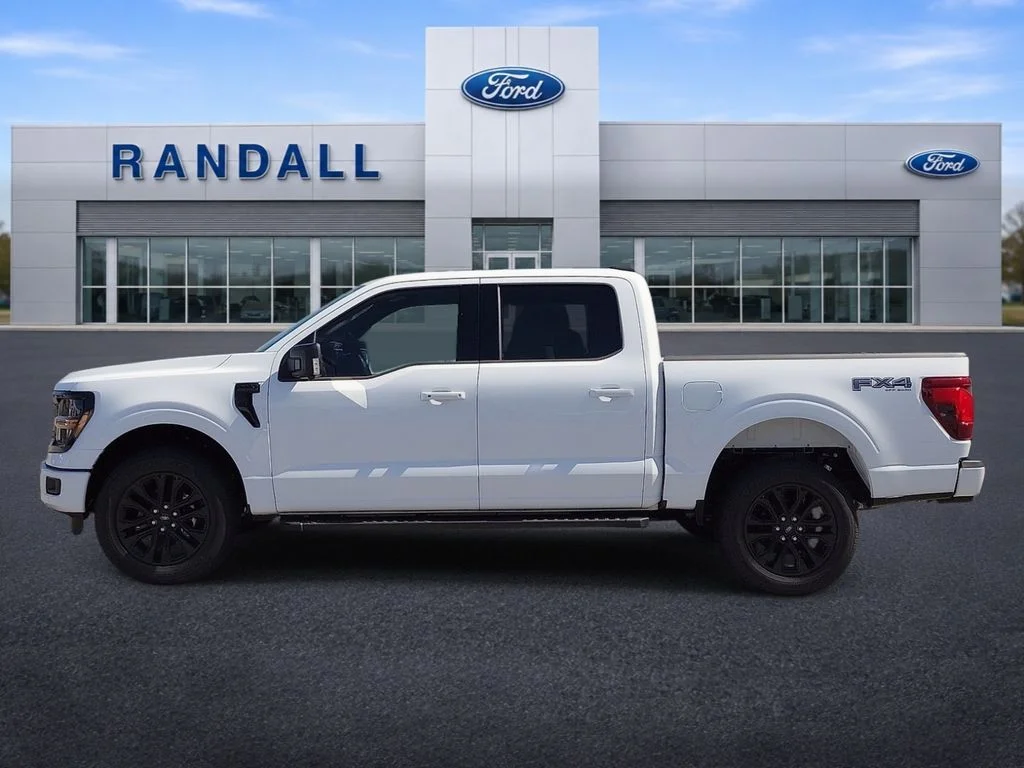 New 2026 Oxford White Ford XLT image 3