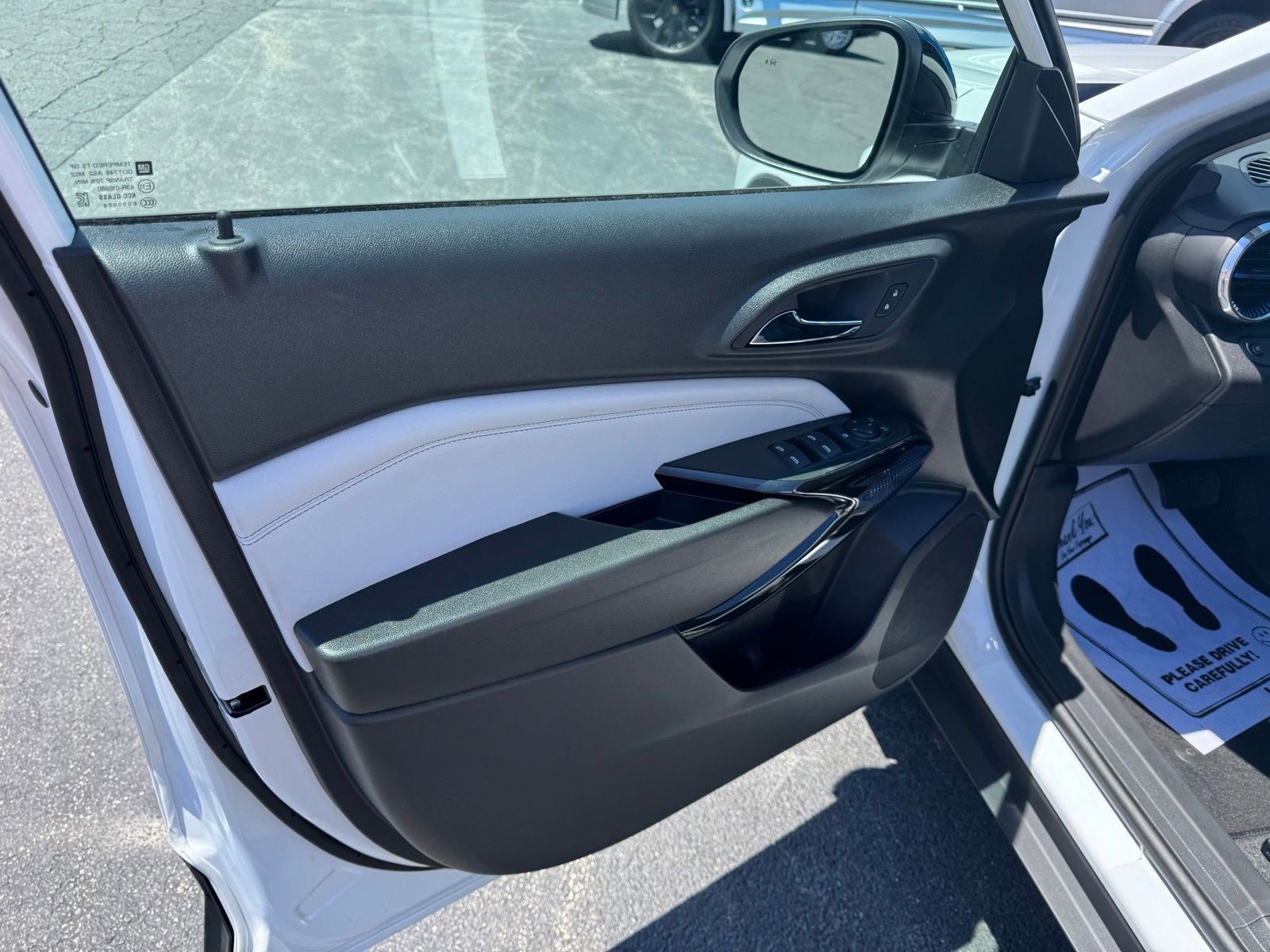 New 2026 Summit White Chevrolet LT image 9