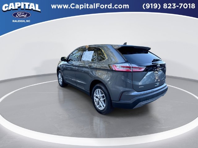 Used 2023 Gray Ford SEL image 6
