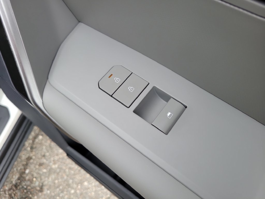 New 2027 Snow White Pearl Kia S image 9