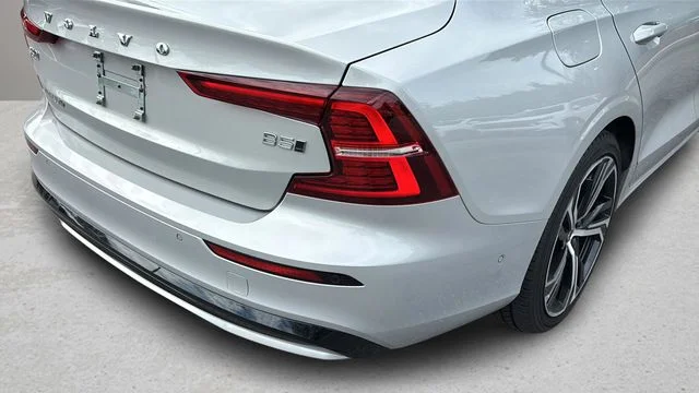 Used 2024 Silver Volvo Ultimate image 35