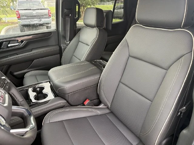 New 2026 Onyx Black GMC Elevation image 22