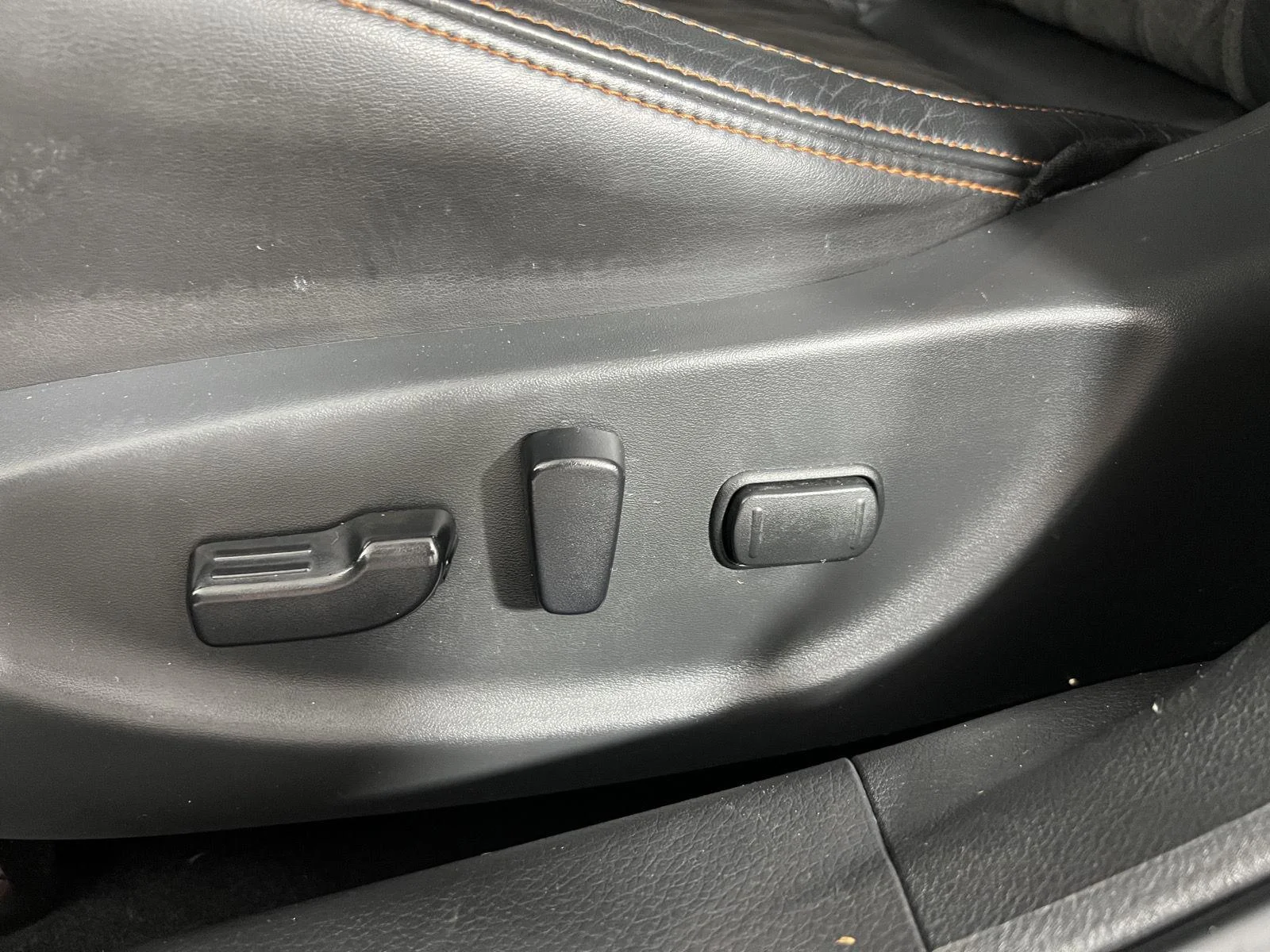 Used 2022 Gun Metallic Nissan SR image 14