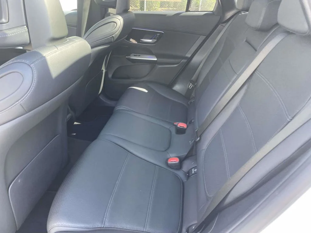 2024 Mercedes-Benz GLC GLC 300 - Photo 20