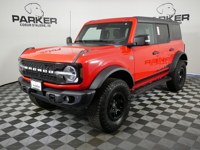 2023 Ford Bronco Wildtrak w/ High PKg & Lux Pkg