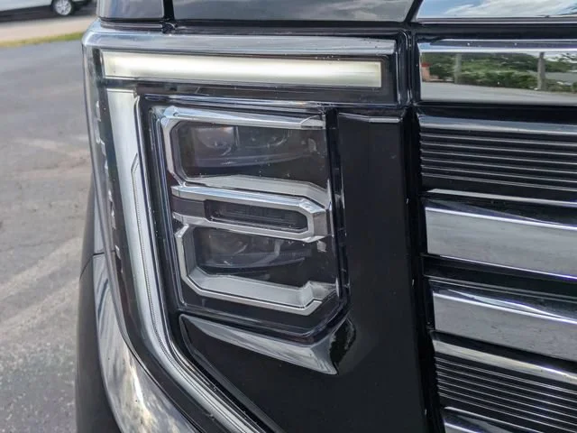 2026 GMC Sierra 1500 SLT - Photo 10