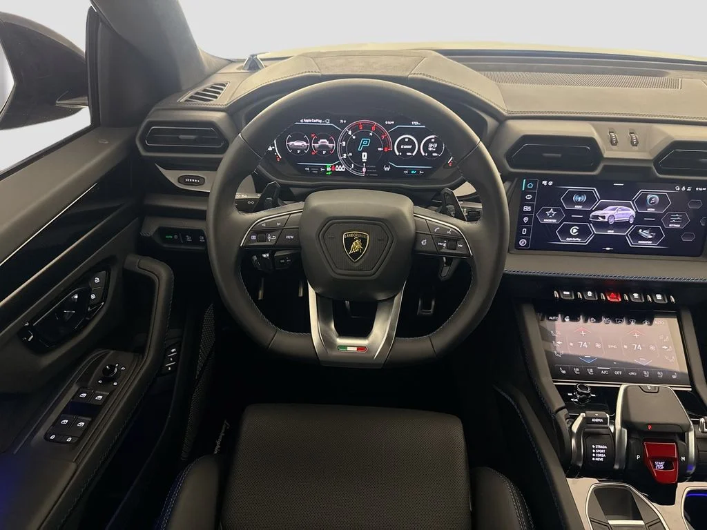 2025 Lamborghini Urus SE - Photo 24