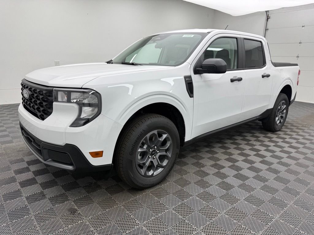 New 2026 White Ford XLT image 14