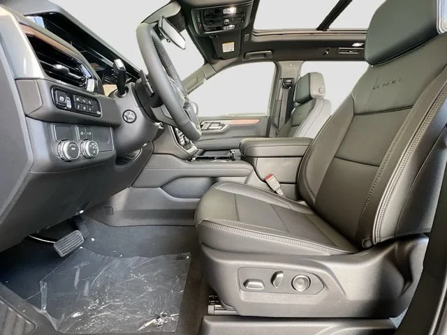 2026 GMC Yukon Denali - Photo 15