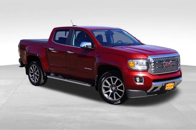 2020 GMC Canyon 4WD Denali Crew Cab Short Box's photo