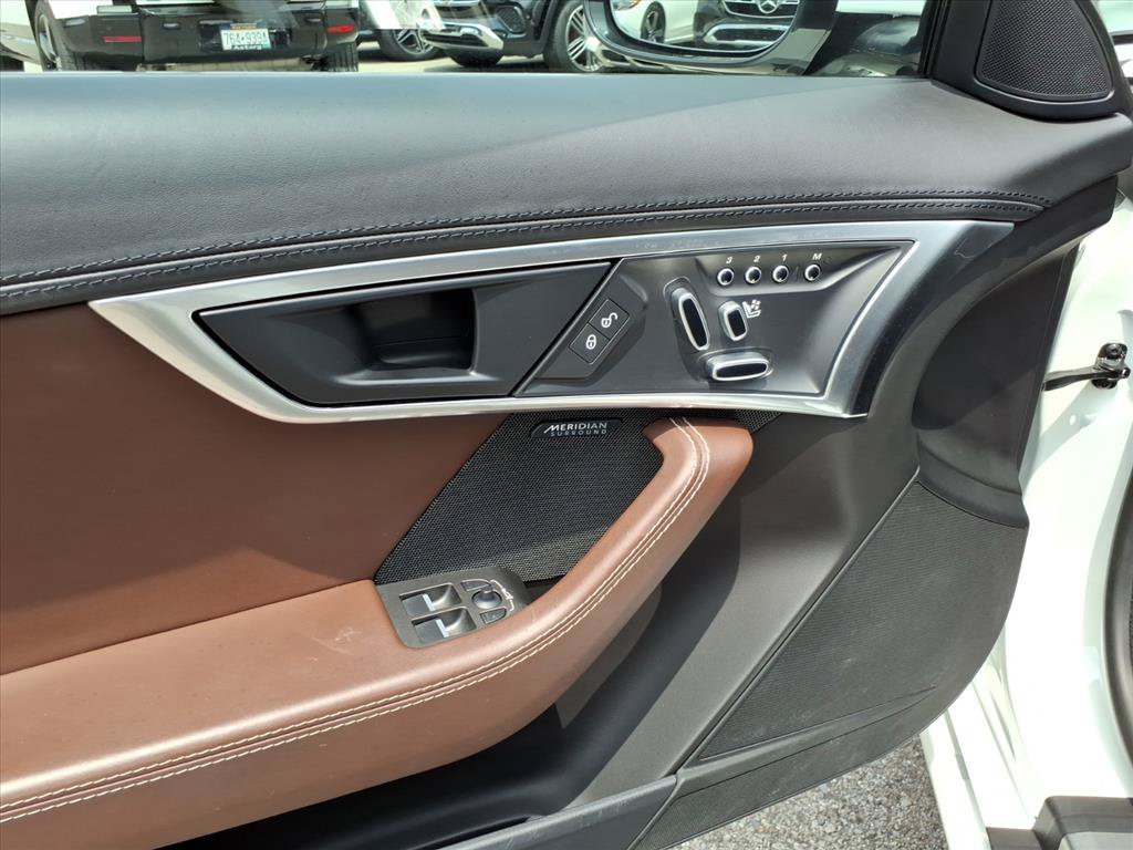 2018 Jaguar F-TYPE Base - Photo 13