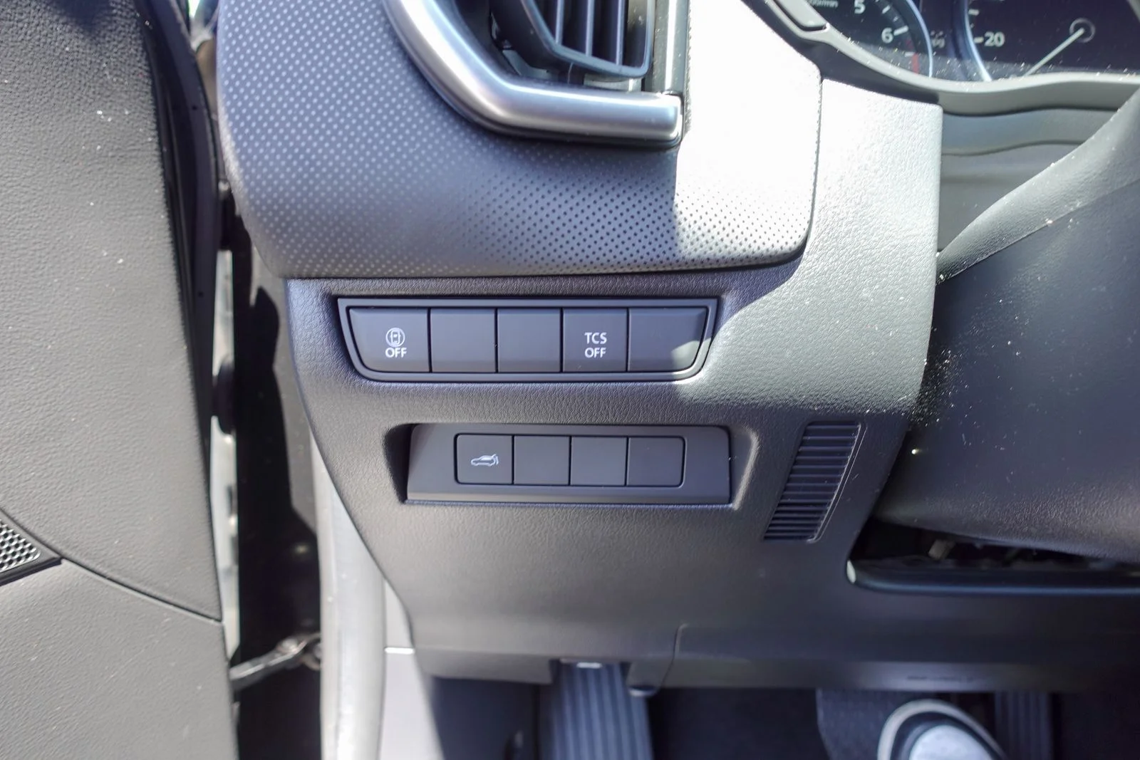 Certified Used 2025 Jet Black Mica Mazda 2.5 S Preferred Package image 18