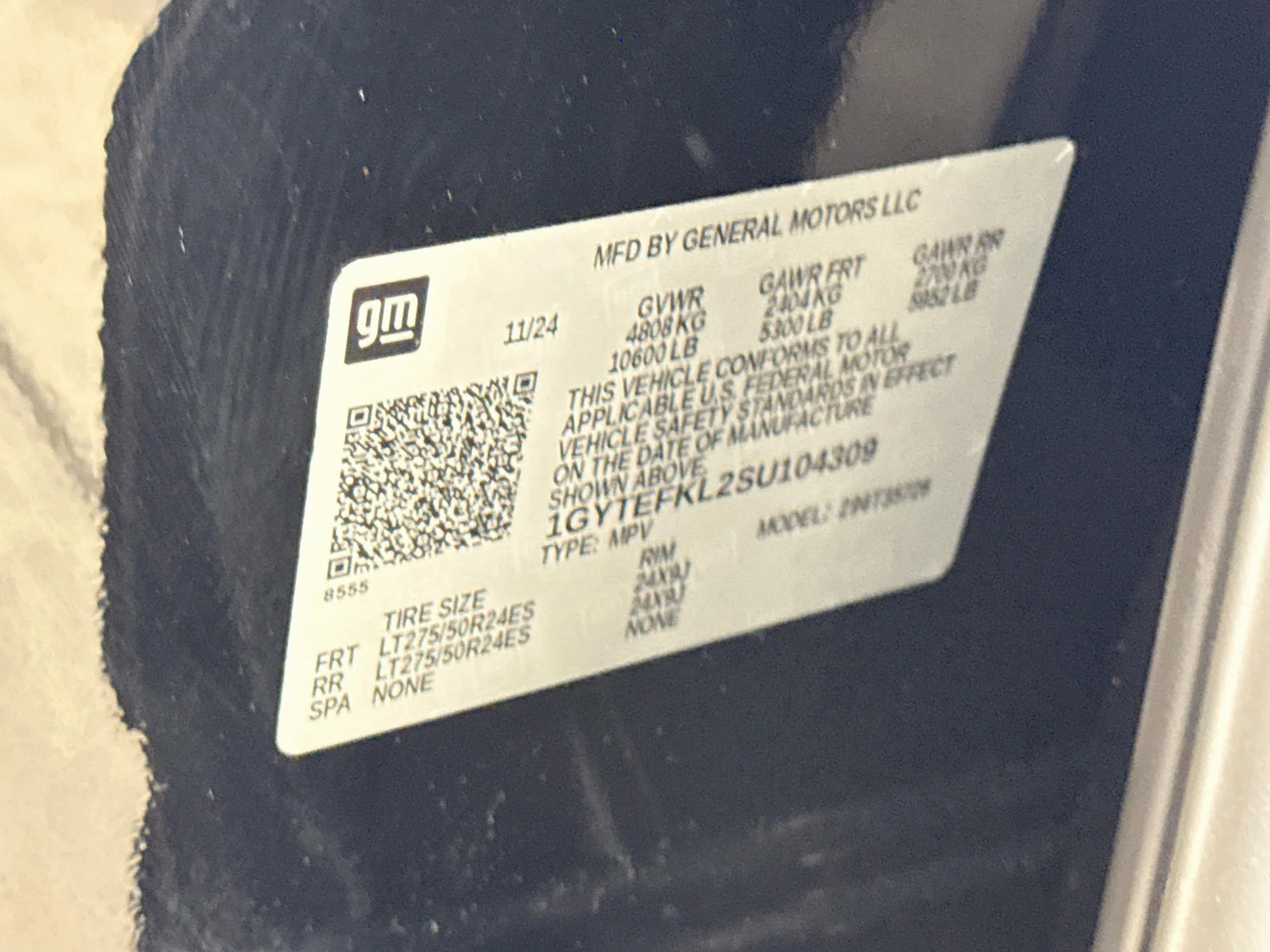 Used 2025 Black Raven Cadillac Sport 2 image 37