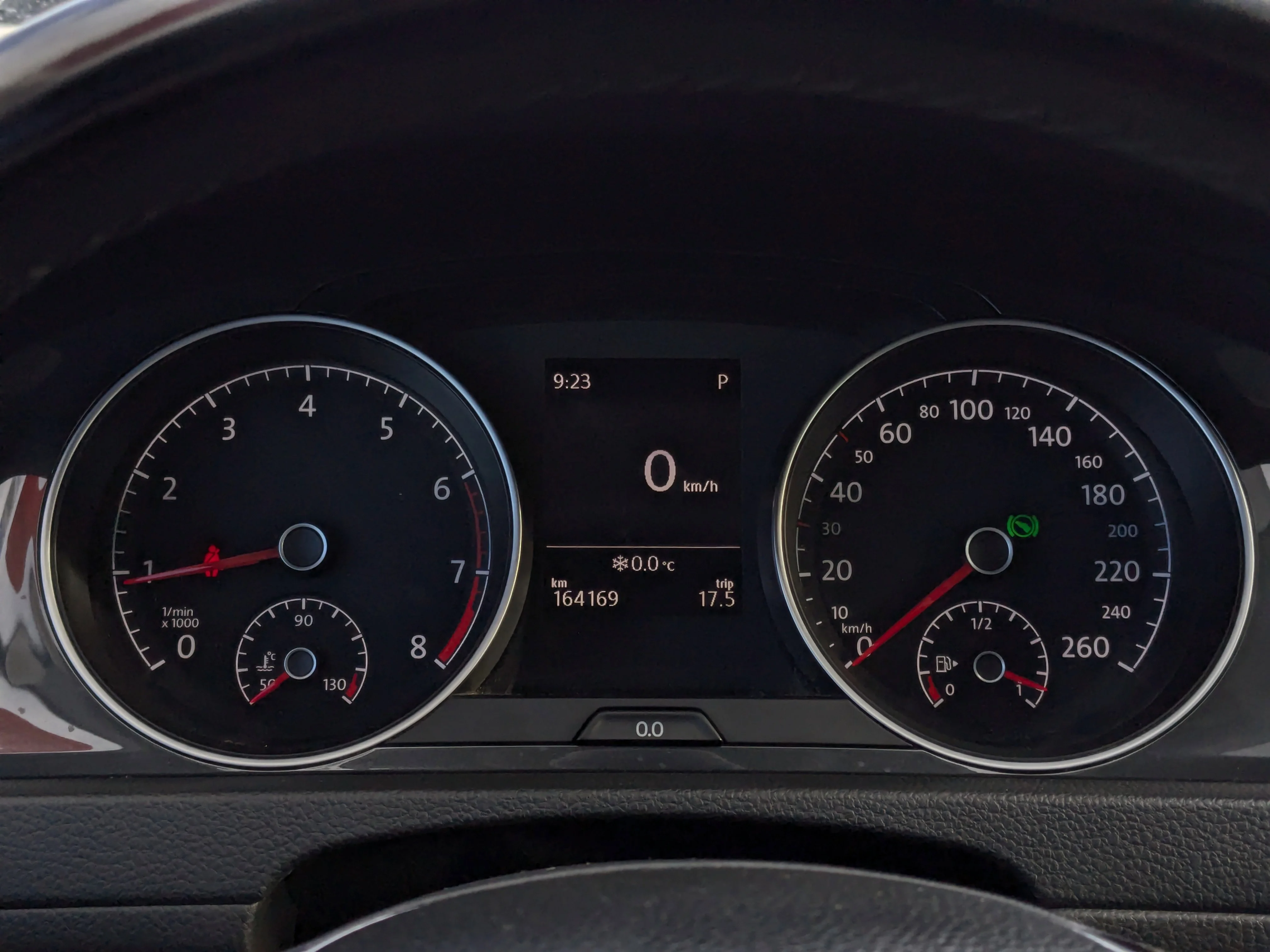Used 2019 Grey Volkswagen Comfortline image 20