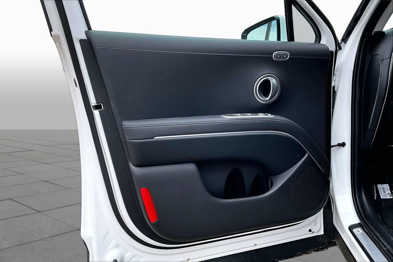 New 2026 Creamy White Pearl Hyundai SEL Premium 8P image 10