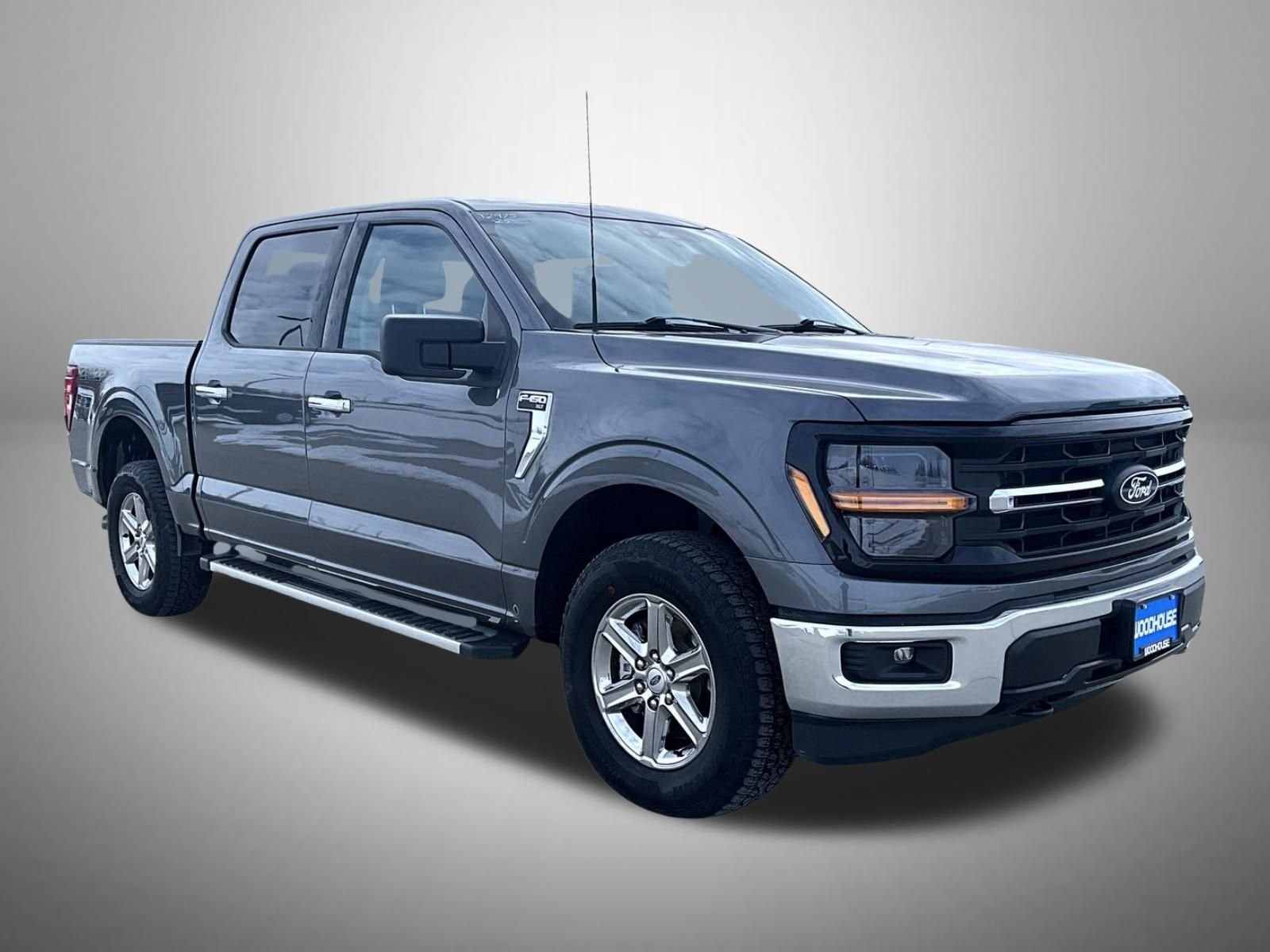 Used 2025 Gray Ford XLT image 3
