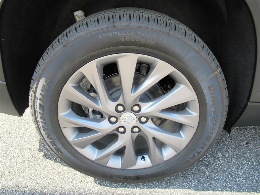 New 2026 Summit White Buick Preferred image 8