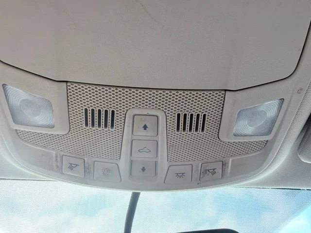 Used 2018 Gold Ford SE image 26