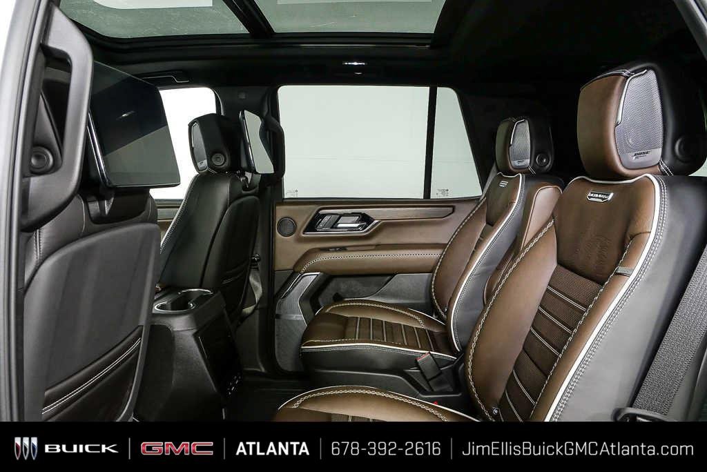 2026 GMC Yukon Denali Ultimate - Photo 18