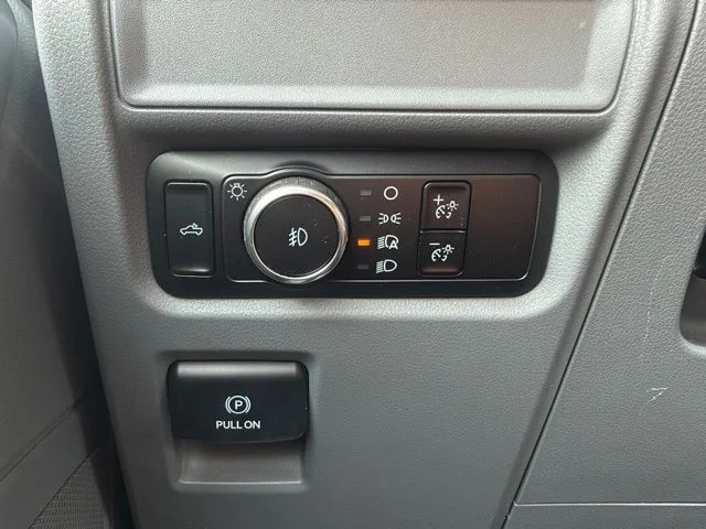 Used 2023 Oxford White Ford XLT image 15