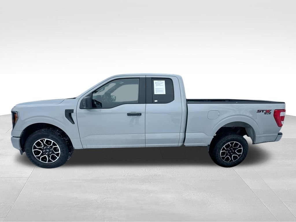 Used 2023 White Ford XL image 5
