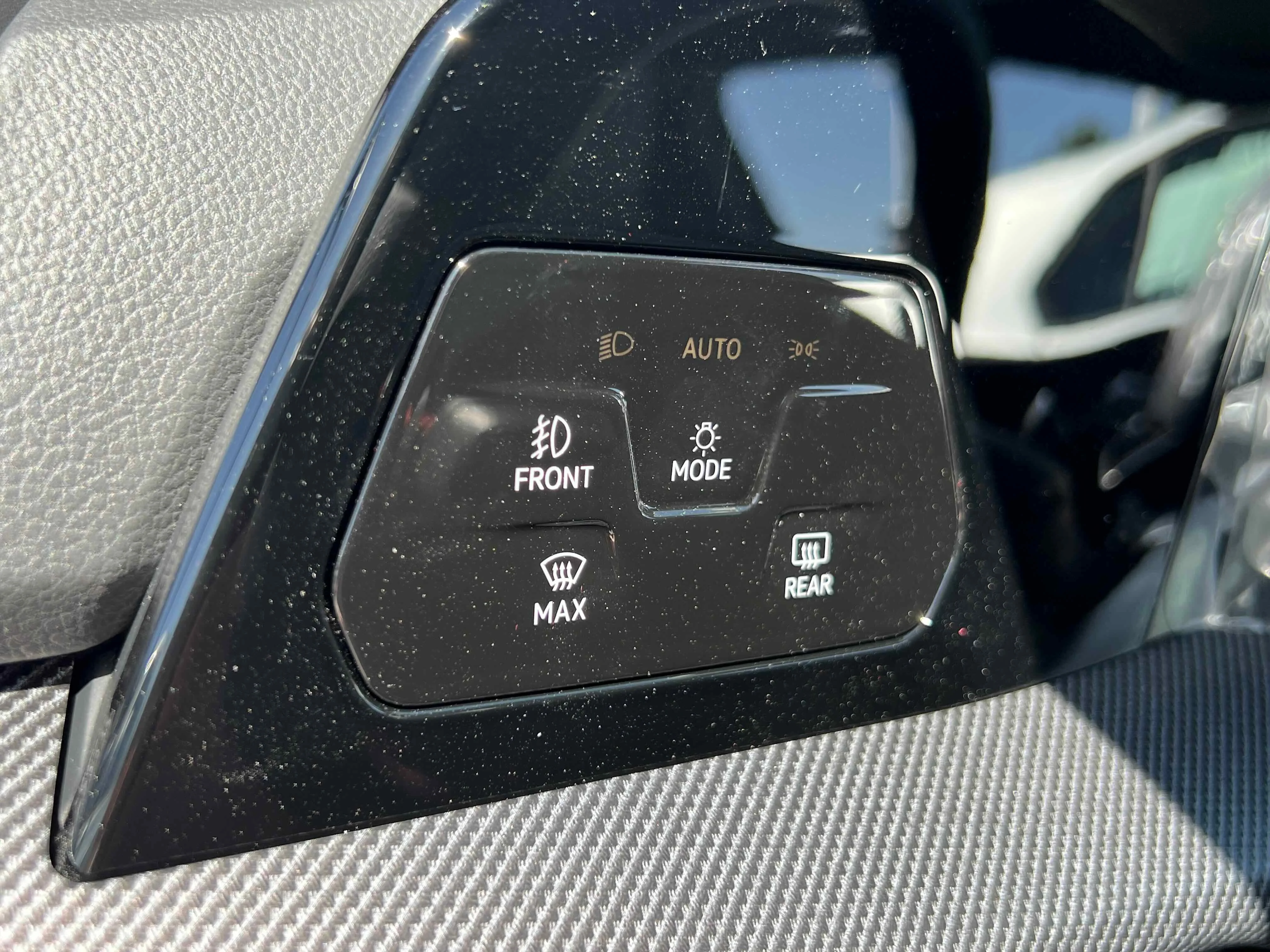 New 2025 Black Volkswagen SE image 35