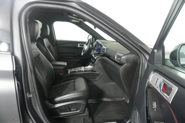 Certified Used 2023 Carbonized Gray Metallic Ford ST-Line image 33