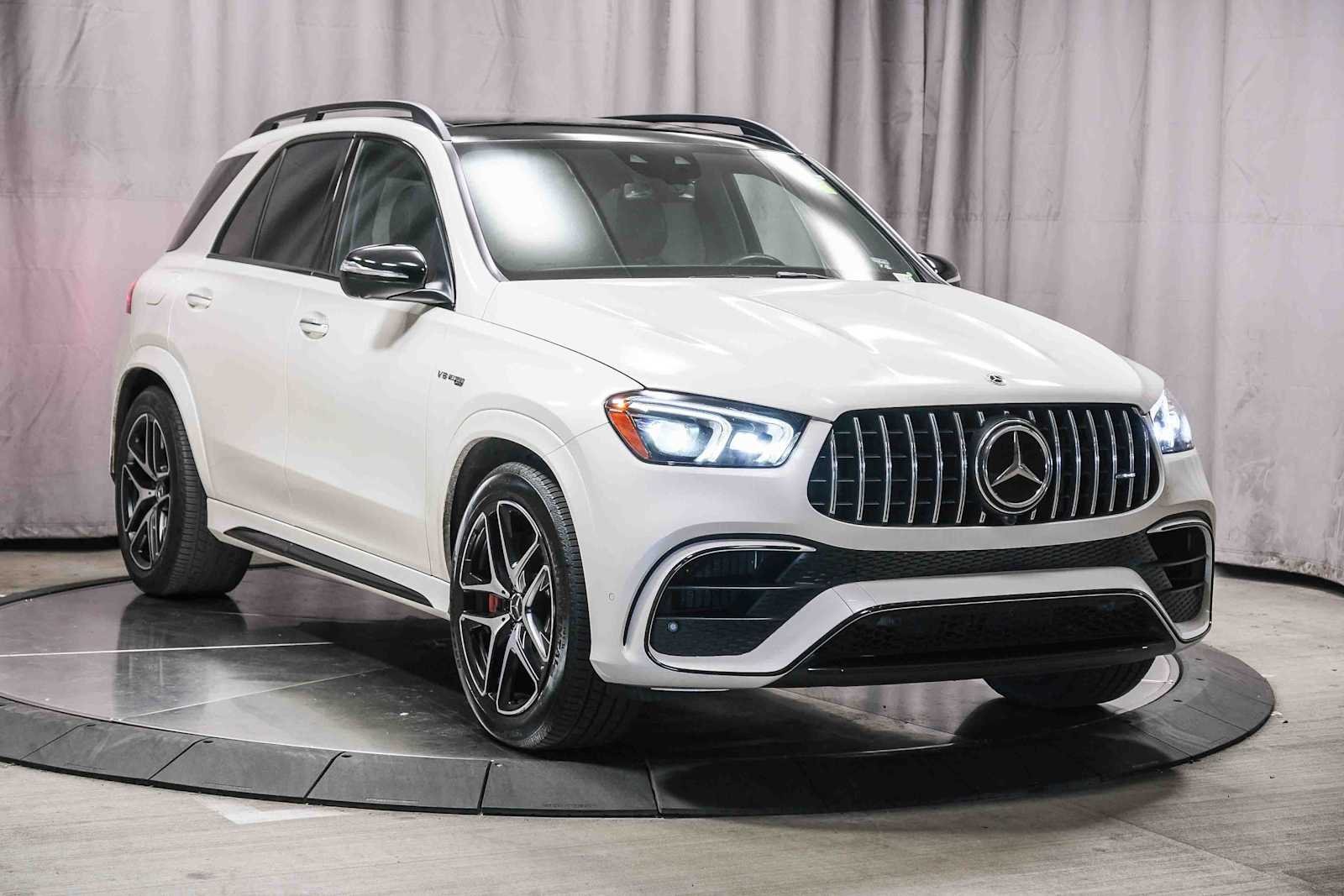 Certified Used 2022 MANUFAKTUR Diamond White Bright Mercedes-Benz AMG® GLE 63 S image 5
