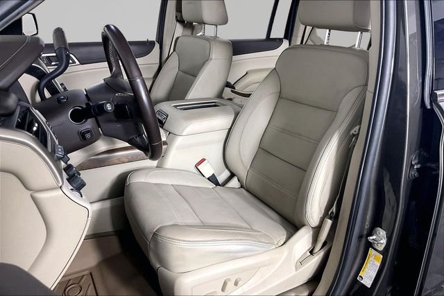 Used 2019 Gray GMC Denali image 18