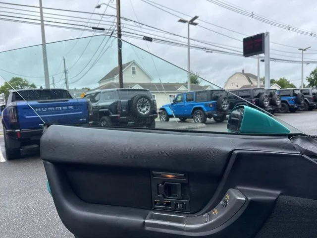 Used 1991  Chevrolet Base image 25