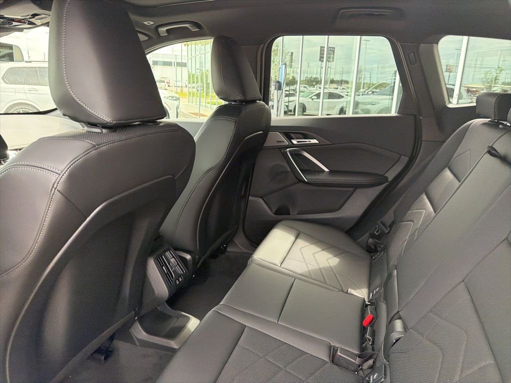 Used 2026 Black BMW xDrive28i image 26