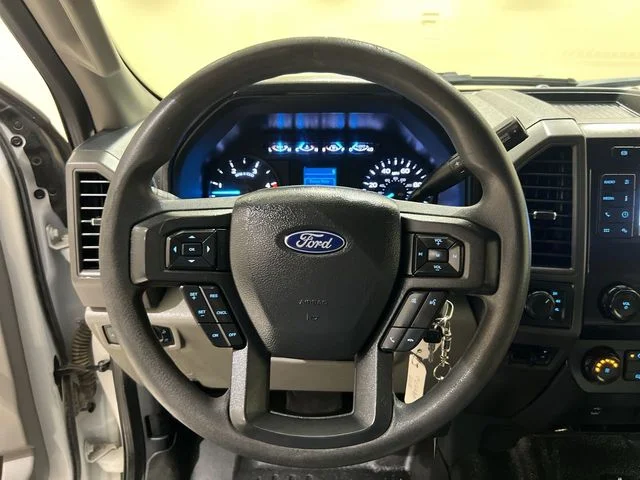 Used 2022 Oxford White Ford XL image 10