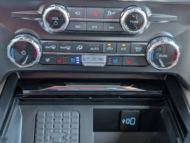 New 2026 Star White Metallic Tri-Coat Ford F-350® King Ranch® image 20