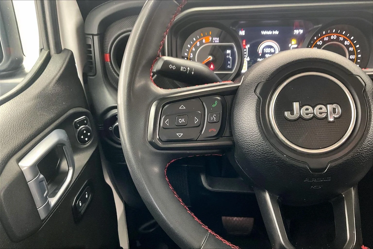 Used 2024 Bright White Clearcoat Jeep Rubicon image 21