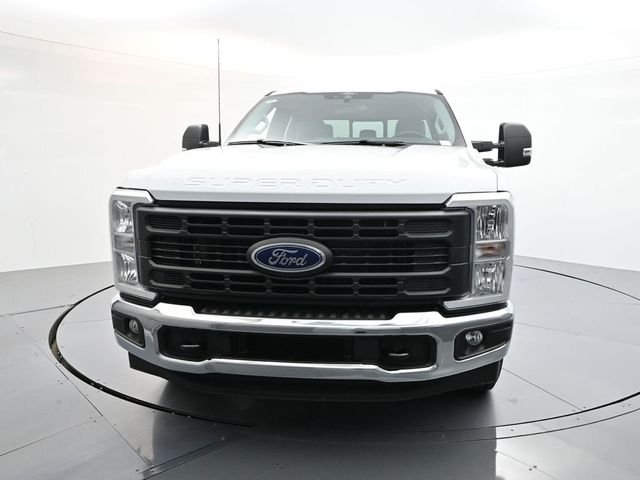 New 2026 Oxford White Ford F-350® XL image 2