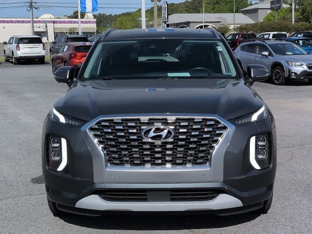 Used 2021 Green Hyundai Limited image 8