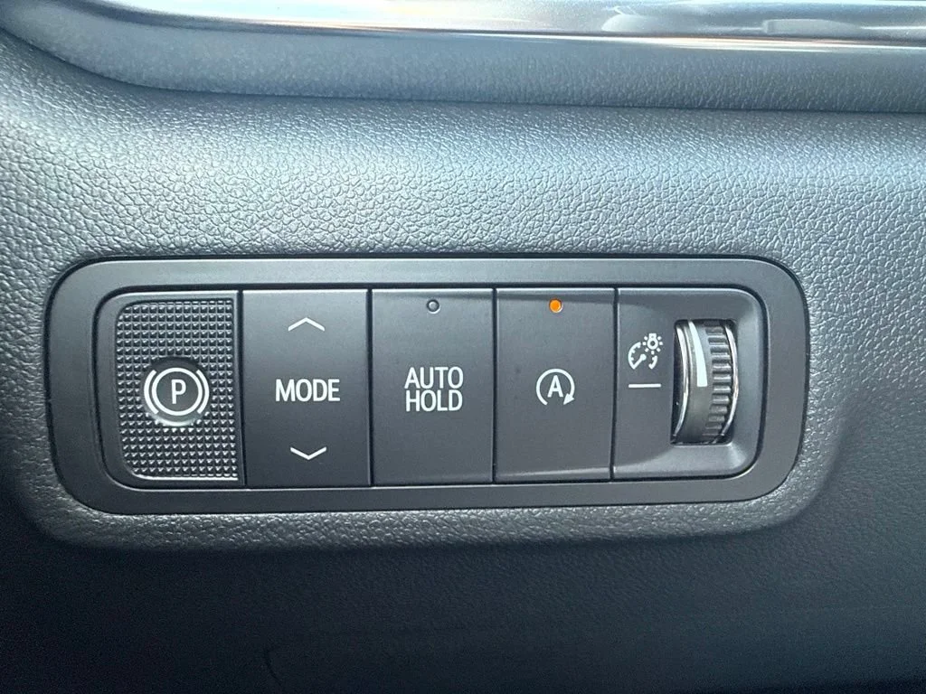 New 2027 Sterling Metallic GMC Elevation image 24