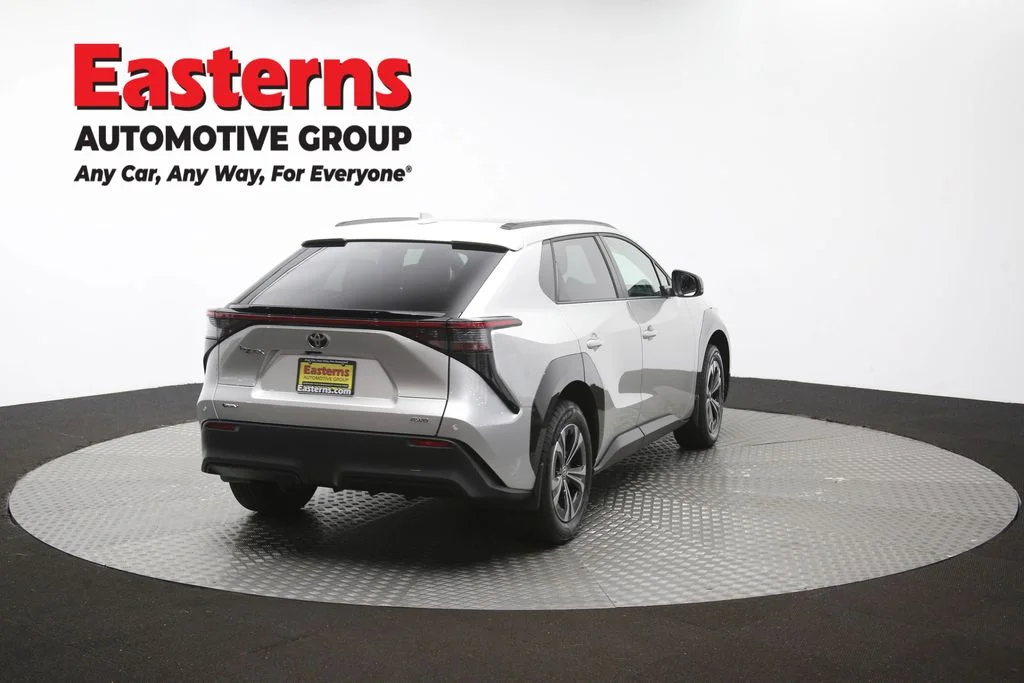 Used 2024 Silver Toyota XLE image 40