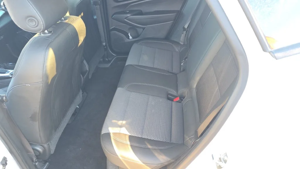 Used 2025 White Chevrolet LT image 14