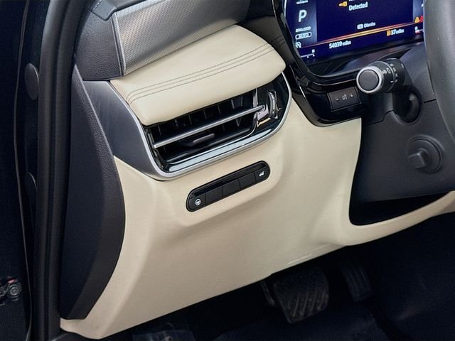 Used 2023 Mineral INFINITI LUXE image 10