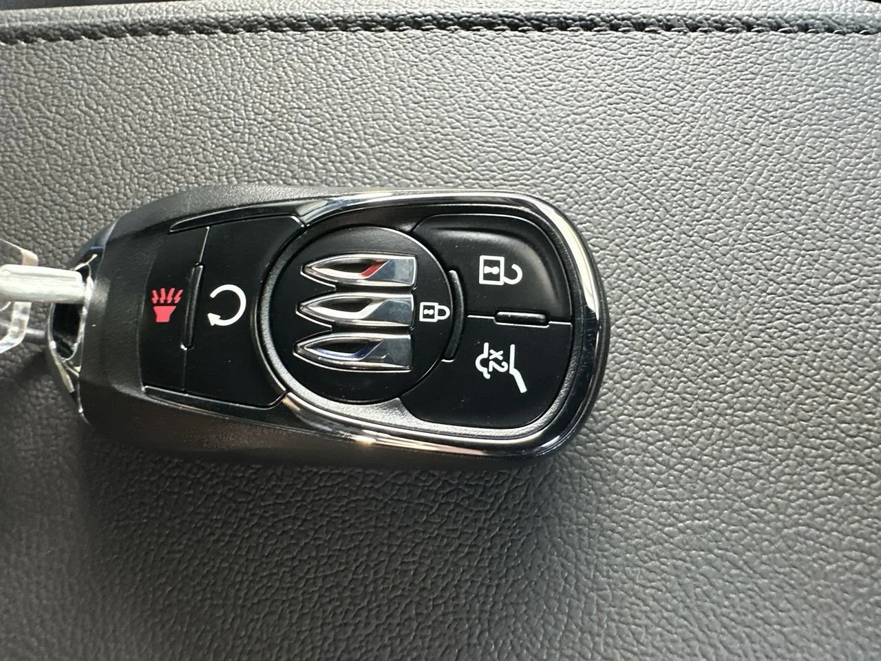 2026 Buick Envista Sport Touring - Photo 28