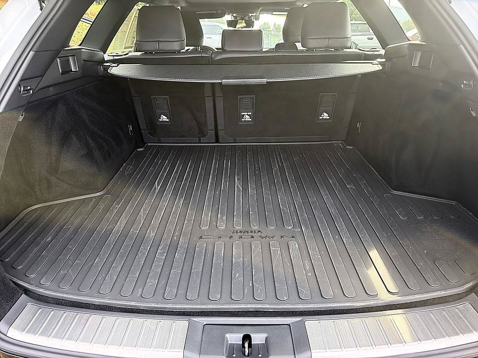 Used 2025 White Toyota Limited image 21