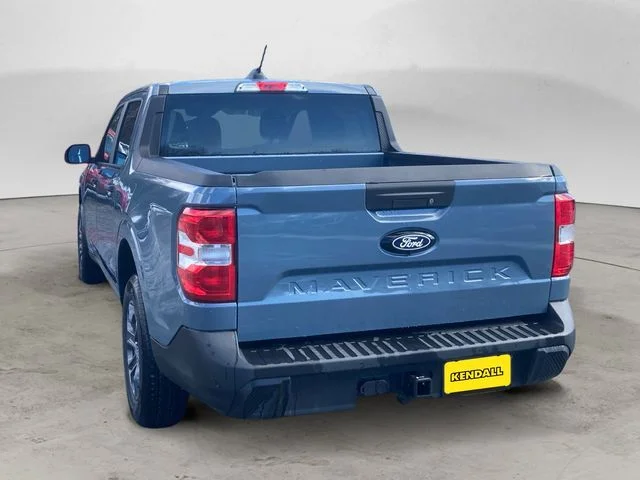 New 2026 Azure Gray Metallic Ford XLT image 3