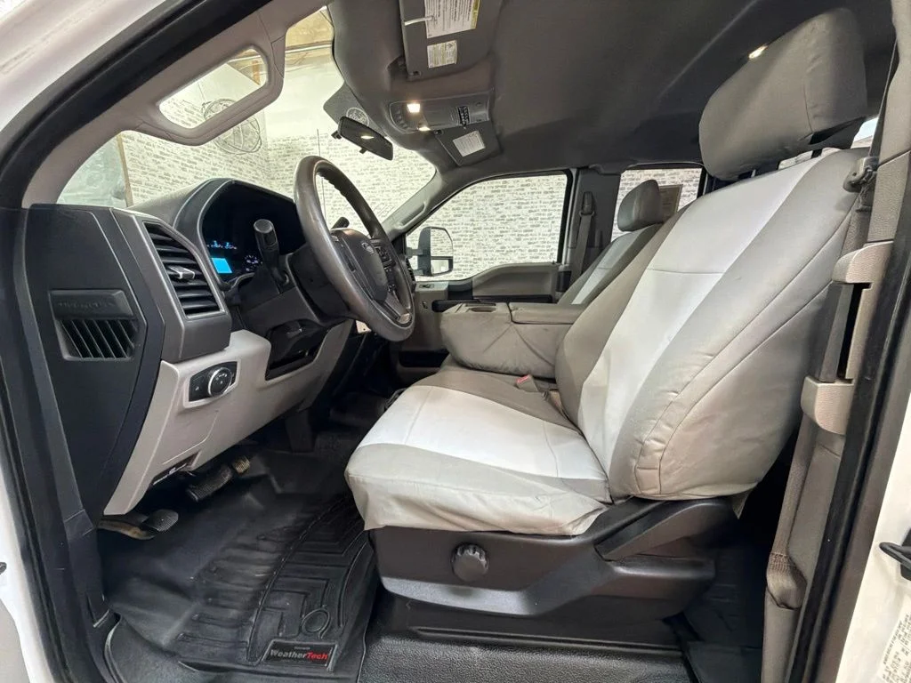 Used 2019 Oxford White Ford XL image 20