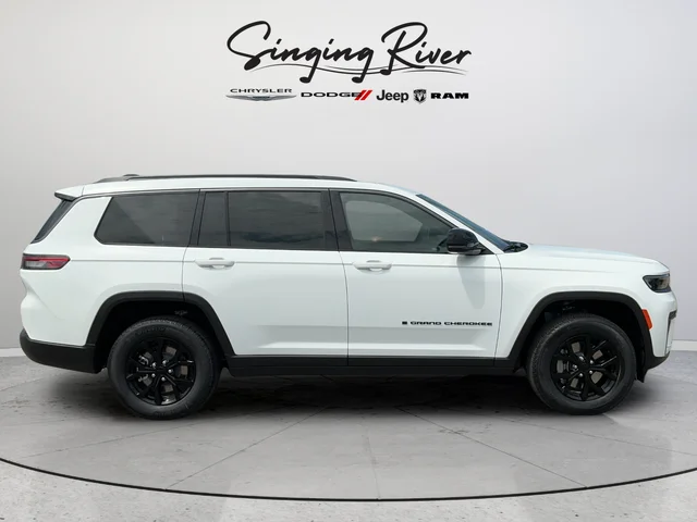 New 2026 Bright White Clear-Coat Exterior Paint Jeep Laredo image 8