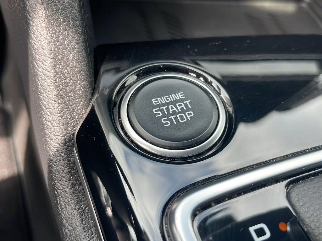 Used 2023 Black Kia X-Pro Prestige image 13